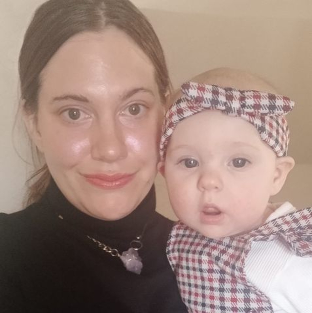 Meet your Posher, Cassandra